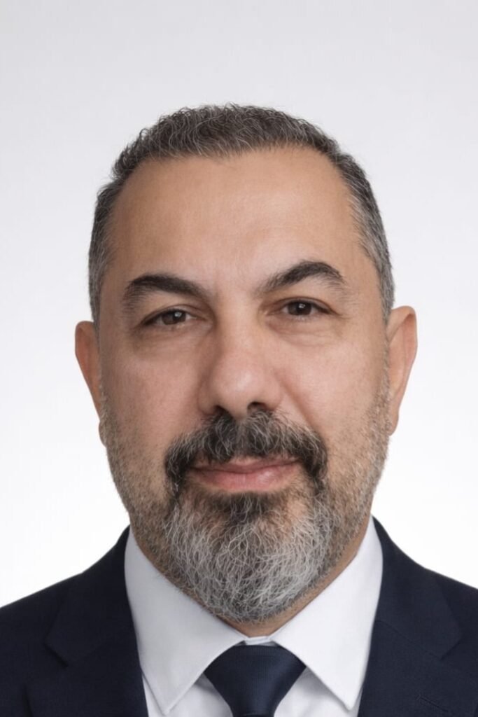 Sosyal Kimliklerden Özgürleşmek