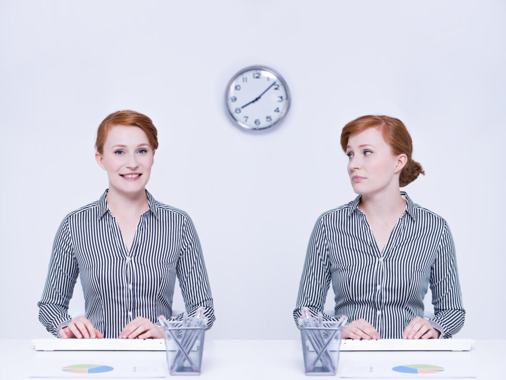 Neden Değişmek İsterken Aynı Yerde Çakılı Kalırız?